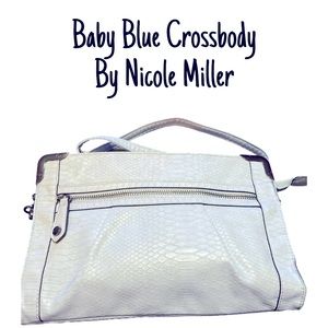 EUC Baby Blue Crossbody By Nicole Miller With Adjustable & Removable Straps